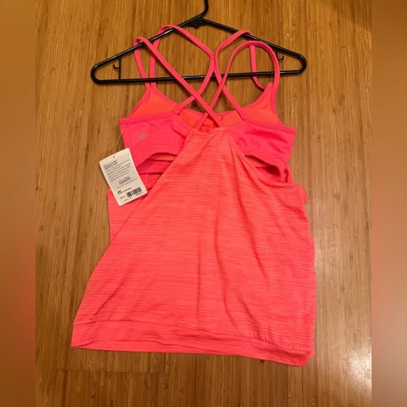 Athleta Shadow Stripe Energize Tank Top Built-In-Bra Size XS NWT - Picture 10 of 14